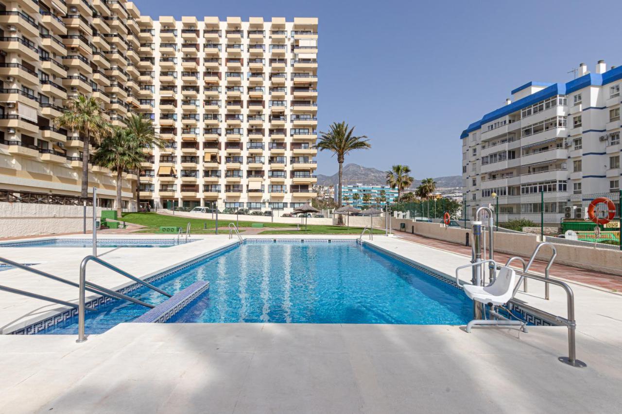 Amazing Views Beachfront Apartment With Swimming Pool Benalmádena Zewnętrze zdjęcie